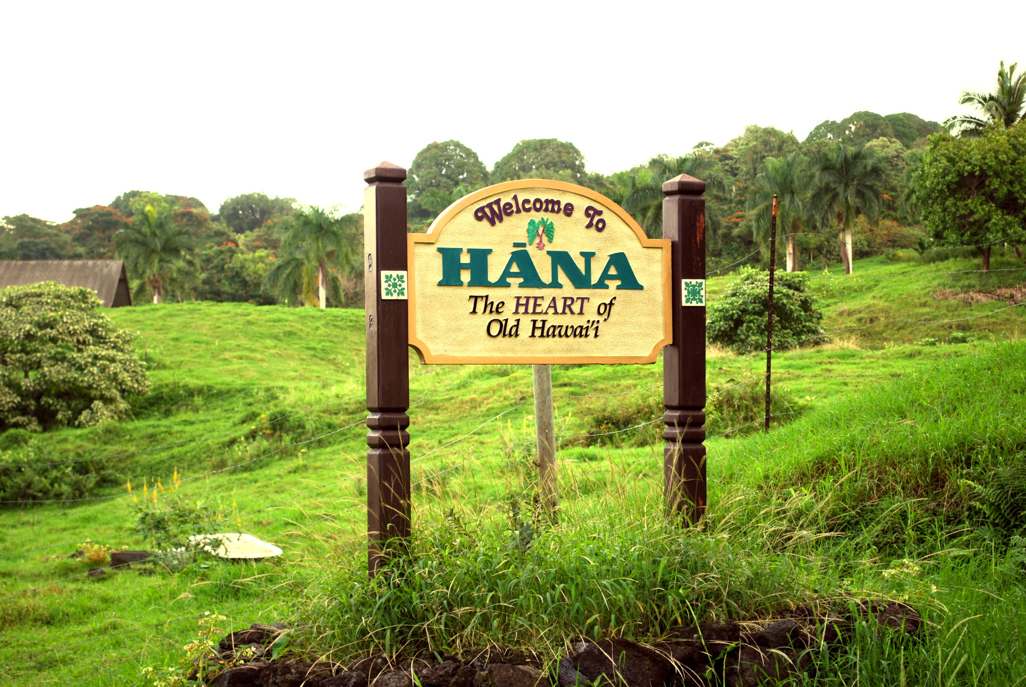 The Hana road sign